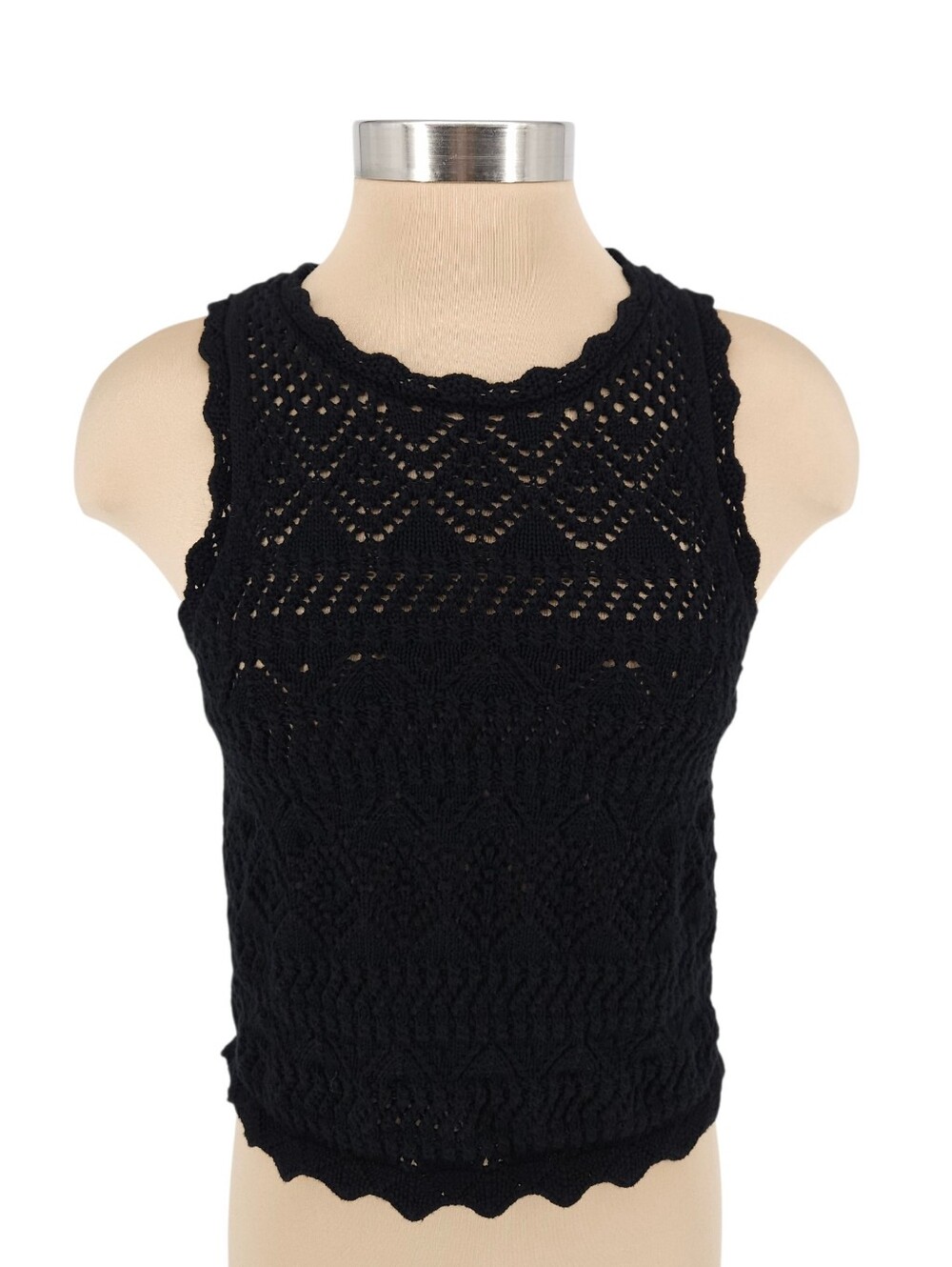 GAP Sweater Tank Top Black Crochet Sleeveless Scalloped Hem Shirt Medium